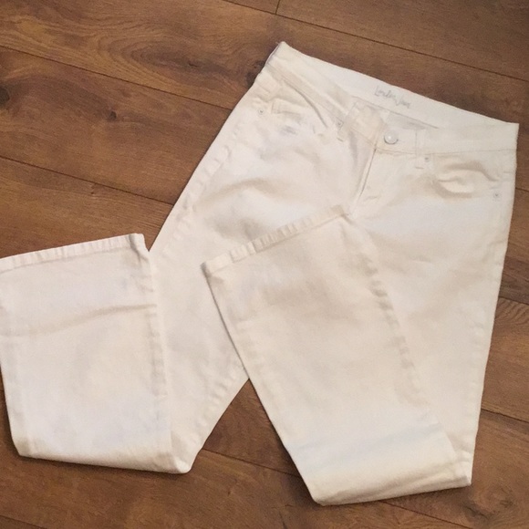 LONDONJEAN Denim - NWOT LOW RISE BOOTCUT LONDON JEANS